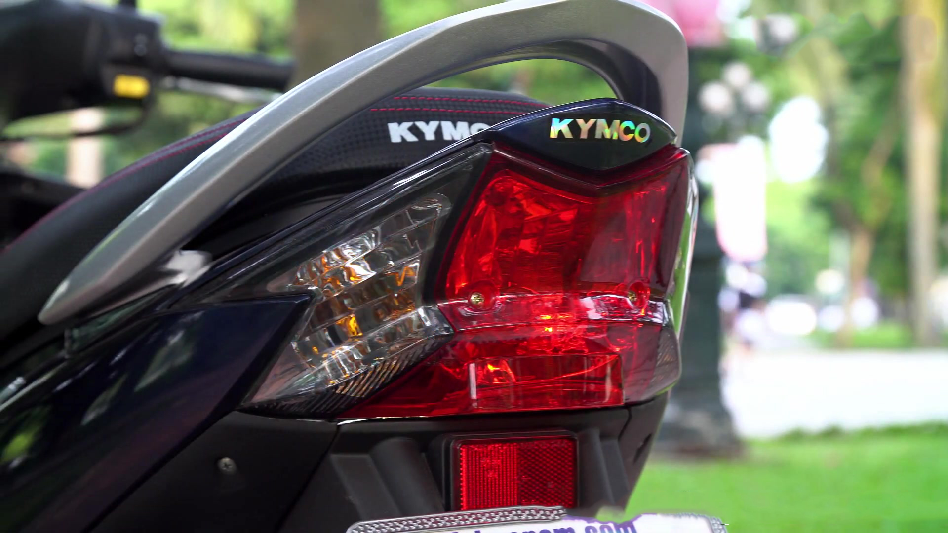 Đèn sau xe ga 50cc kymco candy hi